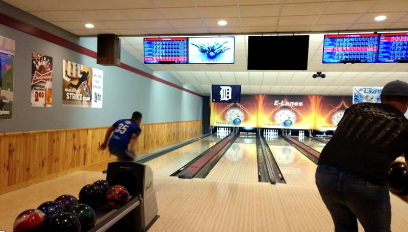 E-Lanes Sports Bar & Bowling (Fowler Bowl) - Web Listing